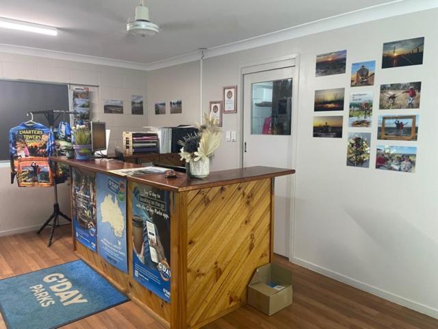 Charters Towers Tourist Park Hotel Exterior photo