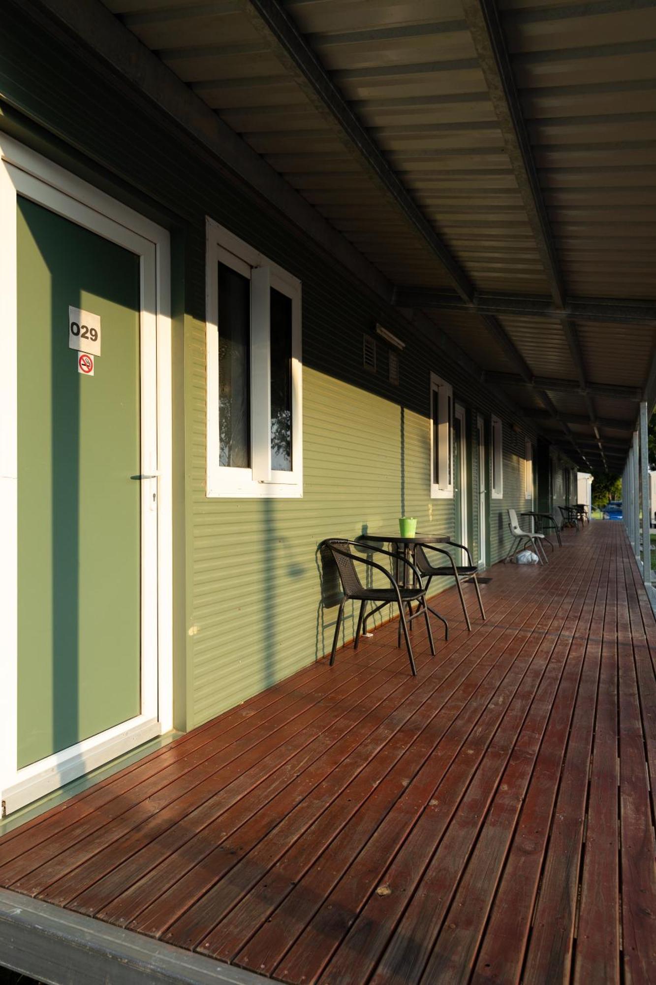 Charters Towers Tourist Park Hotel Exterior photo